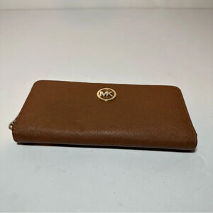 MICHAEL KORS Women’s Zip Around Brown Leather Wallet Gold Tone Hardware
